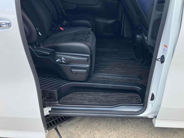 ヴェルファイア ２．５Ｚ　Ａエディション　ゴールデンアイズ　ドライブレコーダー　ＥＴＣ　バックカメラ　ナビ　ＴＶ　クリアランスソナー　オートクルーズコントロール　両側電動スライドドア　ＬＥＤヘッドランプ　サンルーフ　電動リアゲート　スマートキー　電動格納ミラー（26枚目）