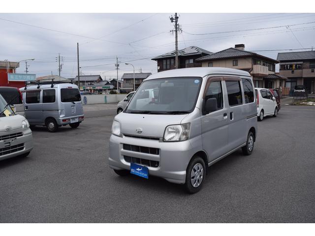 ダイハツ ハイゼットカーゴdx 4wdの中古車 車体価格23 9万円 06 平成18 年式 走行15 8万キロ 車体色シルバー 岐阜県岐阜市北島8丁目14 11 jaws japanの在庫 グーネット中古車 ダイハツ ハイゼットカーゴdx 4wdの中古車 車体価格23 9万円 06 平成18 年式 走行15 8万キロ 車体色シルバー 岐阜県岐阜市北島8丁目14 11 jaws japanの在庫 グーネット中古車