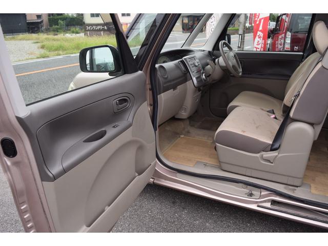 タント Ｘリミテッドスペシャル　セキュリティ　ＡＡＣ　パワーステアリング　パワーウィンドウ　運転席エアバッグ　ＡＢＳ　衝突安全ボディ　助手席エアバッグ　ＣＤ（12枚目）