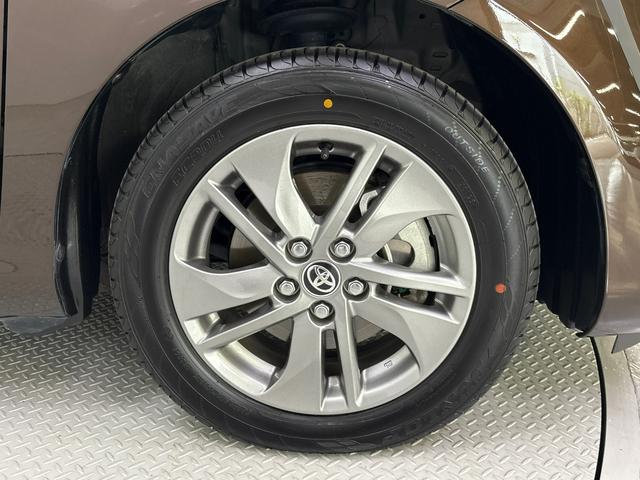 シエンタ ハイブリッドGクエロ 衝突被害軽減システム 純正メモリーナビ リアカメラ 前後社外ドライブレコーダー フロント左右シートヒーター ETC ステアリングヒーター 純正アルミホイール(10枚目)