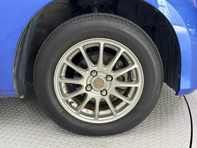 フィット Ｇ　ＡＭＦＭチューナー付ＣＤプレーヤー　ＵＳＢ接続ジャック　ビデオインプットジャック　運転席助手席エアバッグ　キーレスキー　社外アルミホイール　走行６５，８７７キロ（9枚目）