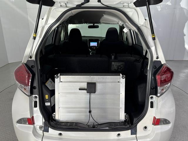 ラクティス G スロープ付き車椅子仕様 電動車高調整 助手席側リアシート付 メモリーナビ 地デジチューナー ミュージックラック Bluetooth対応 ETC オートクルーズコントロール 走行25,719キロ(10枚目)