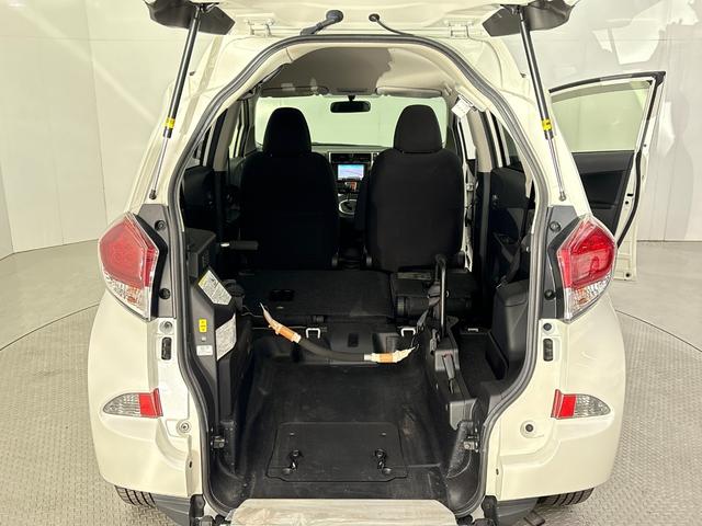 ラクティス G スロープ付き車椅子仕様 電動車高調整 助手席側リアシート付 メモリーナビ 地デジチューナー ミュージックラック Bluetooth対応 ETC オートクルーズコントロール 走行25,719キロ(11枚目)