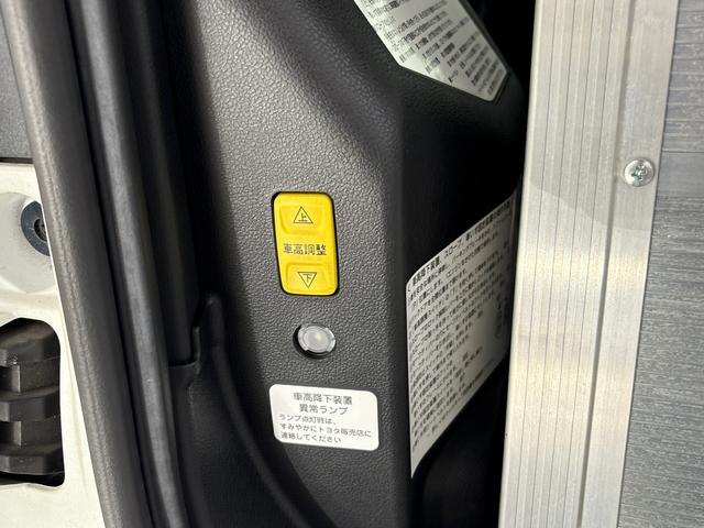 ラクティス G スロープ付き車椅子仕様 電動車高調整 助手席側リアシート付 メモリーナビ 地デジチューナー ミュージックラック Bluetooth対応 ETC オートクルーズコントロール 走行25,719キロ(13枚目)