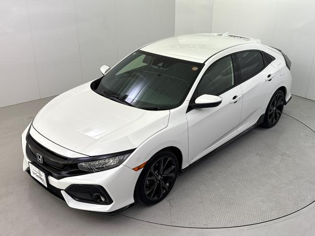シビック ハッチバックホンダセンシング 6速マニュアルシフト 純正メモリーナビ バックモニター 地デジチューナー ミュージックラック Bluetooth対応 LEDヘッドライト 純正アルミホイール(4枚目)