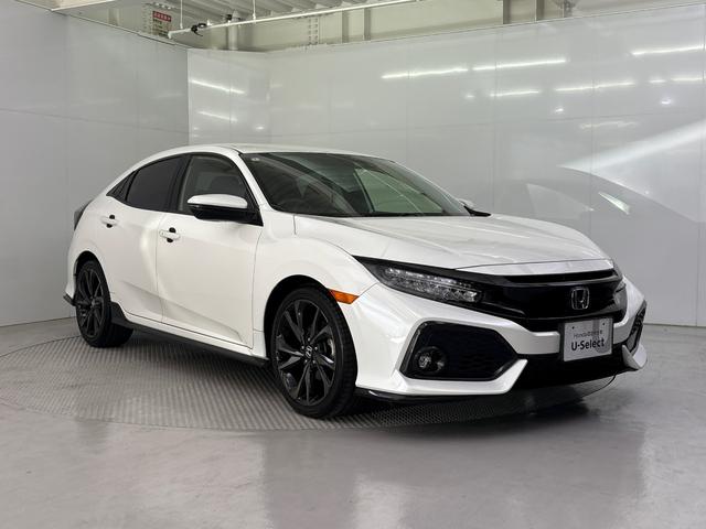 シビック ハッチバックホンダセンシング 6速マニュアルシフト 純正メモリーナビ バックモニター 地デジチューナー ミュージックラック Bluetooth対応 LEDヘッドライト 純正アルミホイール(6枚目)