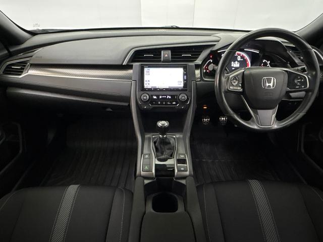 シビック ハッチバックホンダセンシング 6速マニュアルシフト 純正メモリーナビ バックモニター 地デジチューナー ミュージックラック Bluetooth対応 LEDヘッドライト 純正アルミホイール(13枚目)