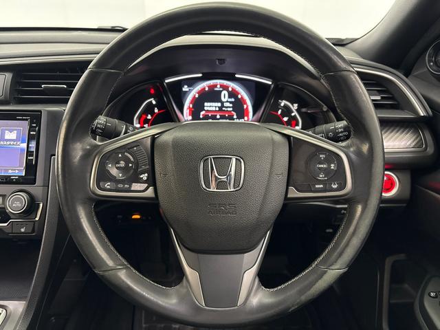 シビック ハッチバックホンダセンシング 6速マニュアルシフト 純正メモリーナビ バックモニター 地デジチューナー ミュージックラック Bluetooth対応 LEDヘッドライト 純正アルミホイール(14枚目)