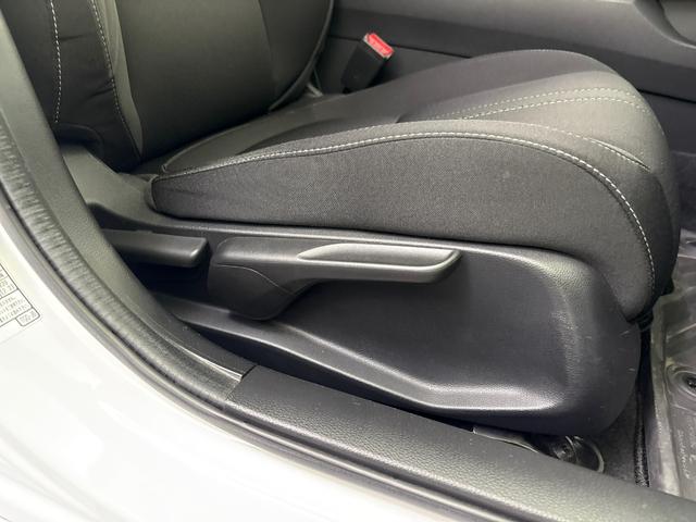 シビック ハッチバックホンダセンシング 6速マニュアルシフト 純正メモリーナビ バックモニター 地デジチューナー ミュージックラック Bluetooth対応 LEDヘッドライト 純正アルミホイール(17枚目)