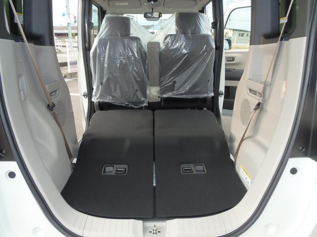 N-BOX ベースグレード 届出済未使用車 ホンダセンシング搭載車 フロント左右シートヒーター LEDヘッドライト 緊急通報装置 サイドカーテンエアバッグ 障害物センサー オーディオレス仕様(12枚目)