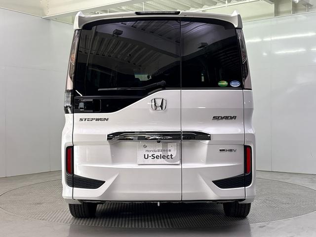 ステップワゴンスパーダ e:HEVスパーダGホンダセンシング 前後純正ドライブレコーダー 純正メモリーナビ 地デジチューナー ミュージックラック Bluetooth対応 バックモニター ETC2.0 純正アルミホイール(7枚目)