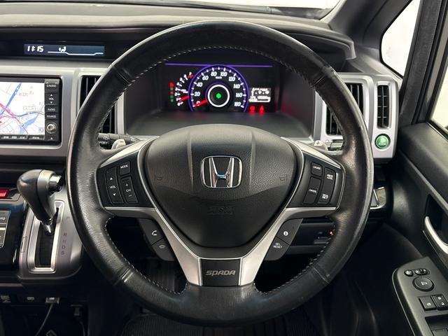 ステップワゴンスパーダ Zクールスピリットインターナビ セレクション 純正HDDナビ ミュージックラック バックモニター 左右電動スライドドア ETC オートクルーズコントロール パドルシフト 純正アルミホイール ディスチャージヘッドライト 8人乗り(15枚目)