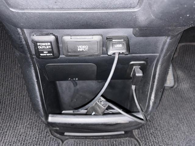 ステップワゴンスパーダ Zクールスピリットインターナビ セレクション 純正HDDナビ ミュージックラック バックモニター 左右電動スライドドア ETC オートクルーズコントロール パドルシフト 純正アルミホイール ディスチャージヘッドライト 8人乗り(24枚目)