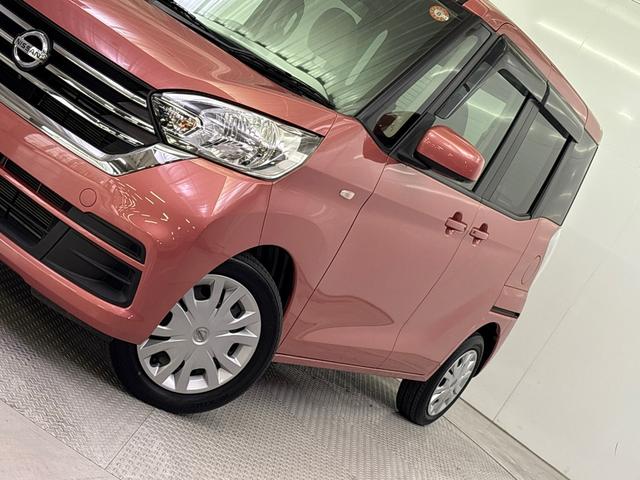 平成２９年式のデイズルークス入庫！！衝突被害軽減システム！！純正メモリーナビ！！地デジチューナー！！ミュージックラック！！アラウンドビューモニター！！左側電動スライドドア！！サイドＳＲＳ！！ＥＴＣ！！