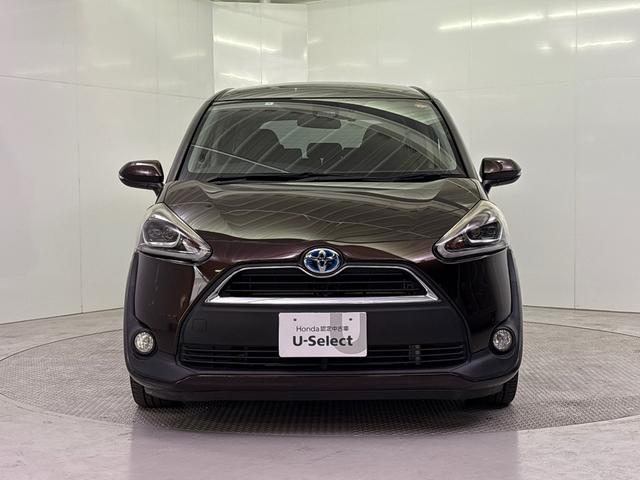 シエンタ ハイブリッドＧクエロ　衝突被害軽減システム　前後ドライブレコーダー　メモリーナビ　バックモニター　左右電動スライドドア　フロント左右シートヒーター　ＥＴＣ（6枚目）