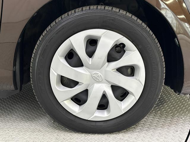 シエンタ ハイブリッドＧクエロ　衝突被害軽減システム　前後ドライブレコーダー　メモリーナビ　バックモニター　左右電動スライドドア　フロント左右シートヒーター　ＥＴＣ（9枚目）