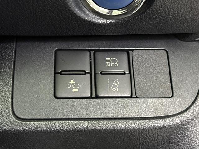 シエンタ ハイブリッドＧクエロ　衝突被害軽減システム　前後ドライブレコーダー　メモリーナビ　バックモニター　左右電動スライドドア　フロント左右シートヒーター　ＥＴＣ（31枚目）