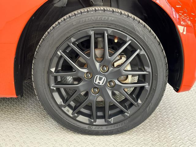 N-ONE RS 6速マニュアル 純正メモリーナビ バックモニター 地デジチューナー ミュージックラック Bluetooth対応 ETC USB充電接続ジャック 純正アルミホイール(10枚目)