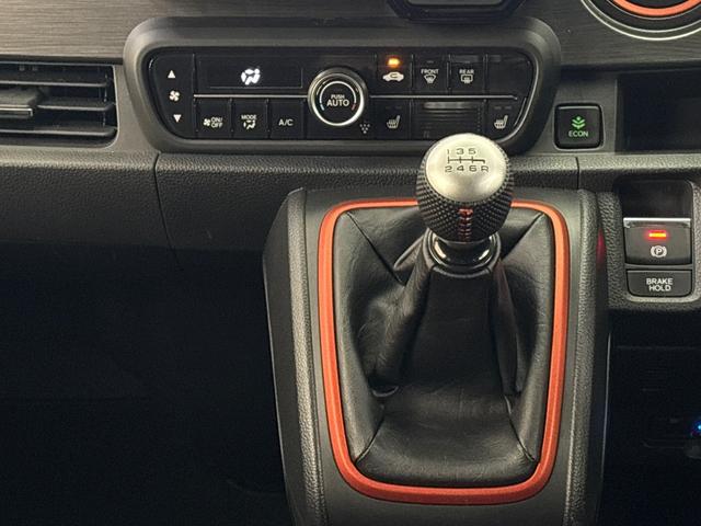 N-ONE RS 6速マニュアル 純正メモリーナビ バックモニター 地デジチューナー ミュージックラック Bluetooth対応 ETC USB充電接続ジャック 純正アルミホイール(20枚目)