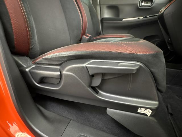 N-ONE RS 6速マニュアル 純正メモリーナビ バックモニター 地デジチューナー ミュージックラック Bluetooth対応 ETC USB充電接続ジャック 純正アルミホイール(22枚目)