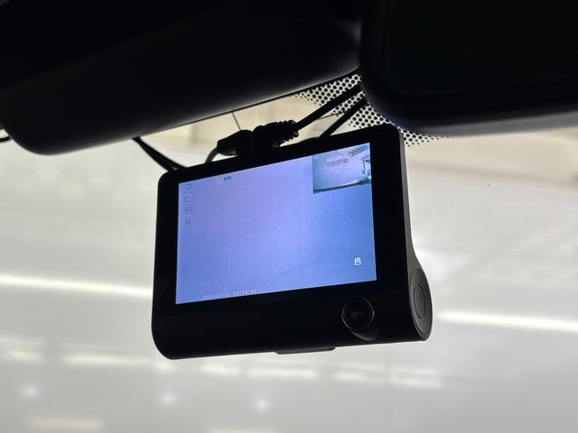 N-ONE RS 6速マニュアル 純正メモリーナビ バックモニター 地デジチューナー ミュージックラック Bluetooth対応 ETC USB充電接続ジャック 純正アルミホイール(26枚目)