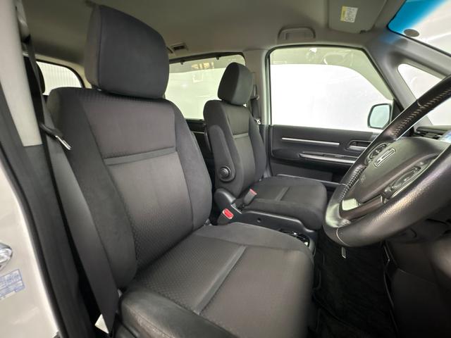 ステップワゴンスパーダ e:HEVスパーダGホンダセンシング 前後純正ドライブレコーダー 純正メモリーナビ 地デジチューナー ミュージックラック Bluetooth対応 ETC2.0 左右電動スライドドア(17枚目)