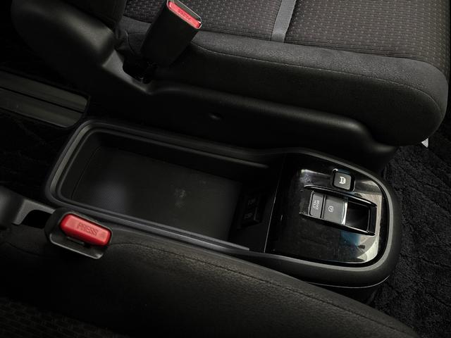 ステップワゴンスパーダ e:HEVスパーダGホンダセンシング 前後純正ドライブレコーダー 純正メモリーナビ 地デジチューナー ミュージックラック Bluetooth対応 ETC2.0 左右電動スライドドア(29枚目)