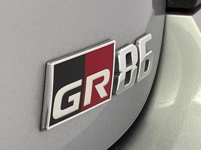 GR86 RZ 純正メモリーナビ 地デジチューナー Bluetooth対応 左右シートヒーター ドライブレコーダー ETC 純正アルミホイール パドルシフト付き(12枚目)