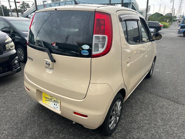 モコ Ｅ　整備付　保証付　スマートキー　ＣＤ　エアコン　オートマ（5枚目）