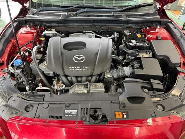 アクセラスポーツ １．５　１５Ｓ　４ＷＤ　バックカメラ　ナビ　クルーズコントロール（11枚目）