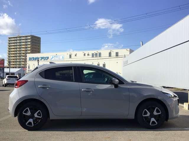 MAZDA2 15 BD iセレクション 1.5 15BD i セレクション 衝突被害軽減システム クリアランスソナー オートマチックハイビーム スマートキー シートヒーター 横滑り防止 ABS 運・助・サイドエアバッグ(6枚目)