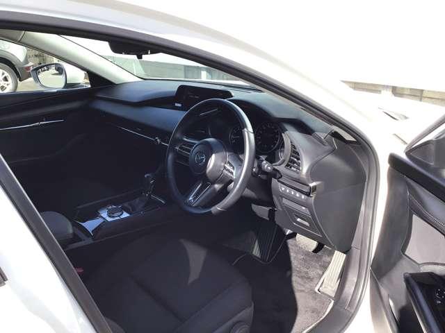 MAZDA3セダン 1.5 15S ツーリング 4WD(18枚目)