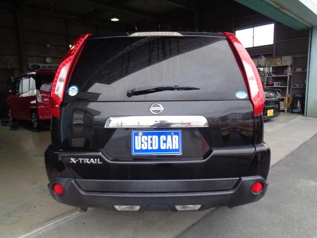 エクストレイル ２０Ｘｔｔ　４ＷＤ電動ガラスサンルーフ（3枚目）