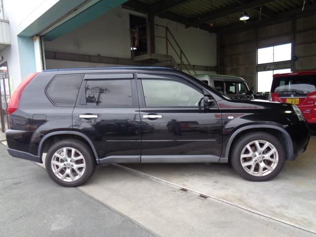 エクストレイル ２０Ｘｔｔ　４ＷＤ電動ガラスサンルーフ（4枚目）