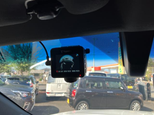 ハリアーハイブリッド Ｚ　レザーパッケージ　１２．３インチナビ・ＪＢＬ・ブラインドスポットモニター・デジタルインナーミラー・３６０°ドラレコ・Ｐゲート・ＥＴＣ・スモークフィルム・新品スタッドレス・ＴＶキャンセラー（22枚目）