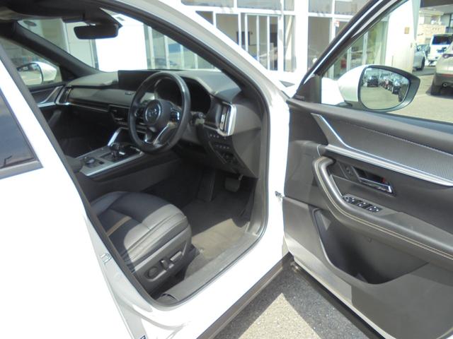 ＣＸ－６０ ＸＤ　エクスクルーシブモード　３６０°ビューモニター　ＢＯＳＥサウンド　サンルーフ　純正ナビ　フルセグ　ＥＴＣ　ワイヤレス充電（11枚目）