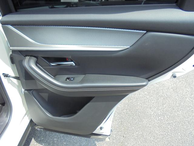 ＣＸ－６０ ＸＤ　エクスクルーシブモード　３６０°ビューモニター　ＢＯＳＥサウンド　サンルーフ　純正ナビ　フルセグ　ＥＴＣ　ワイヤレス充電（18枚目）