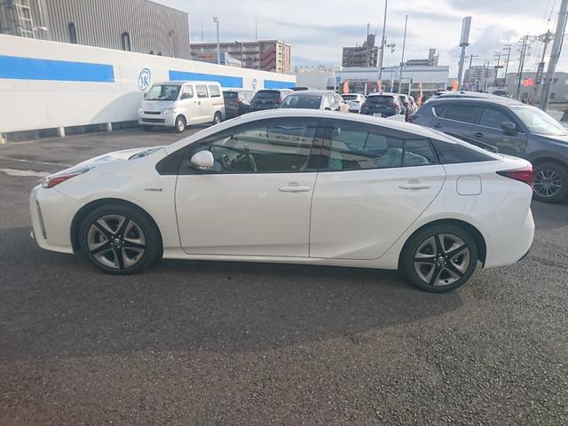 プリウス Ａツーリングセレクション　ＴＳＳ　パノラミックモニター　ＳＤナビ　フルセグ　ＥＴＣ　ドラレコ（5枚目）