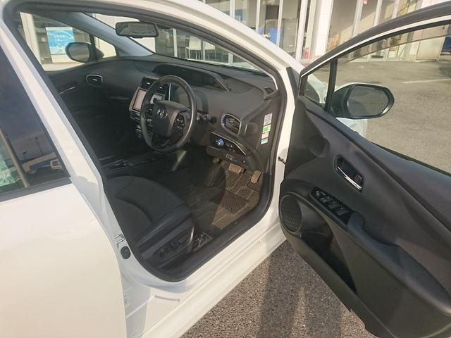 プリウス Ａツーリングセレクション　ＴＳＳ　パノラミックモニター　ＳＤナビ　フルセグ　ＥＴＣ　ドラレコ（10枚目）