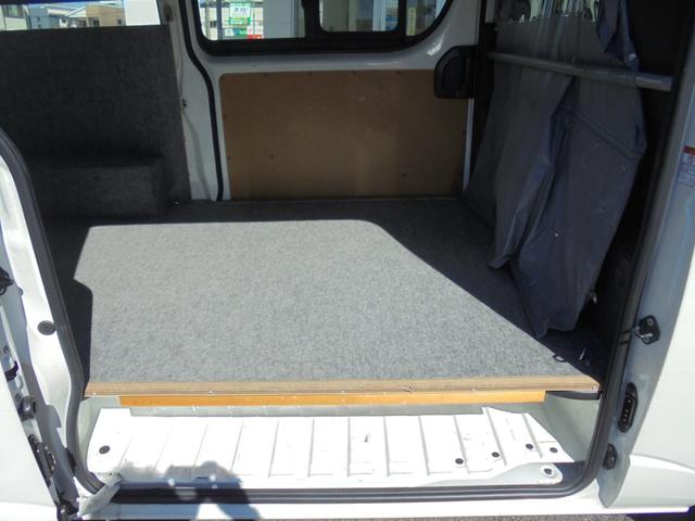 ハイエースバン ロングＤＸ　ＤＸロング　ハイルーフ　ＴＳＳ　メモリーナビ　ワンセグ　Ｂカメラ　ＥＴＣ（15枚目）
