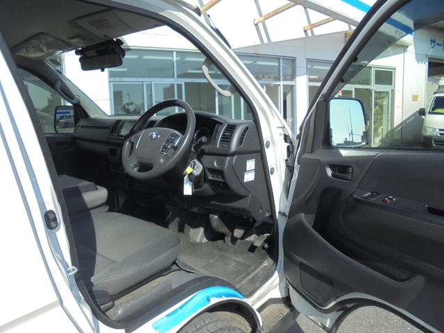 ハイエースバン ロングＤＸ　２．０ＤＸロングハイルーフ　ＴＳＳ　メモリーナビ　ワンセグ　Ｂカメラ　ＥＴＣ　ドラレコ（10枚目）