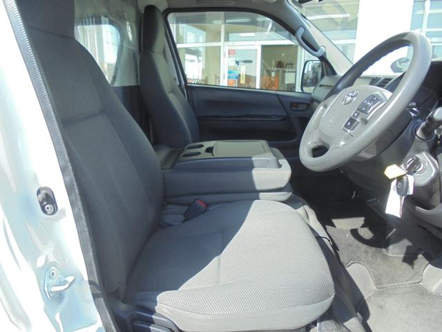 ハイエースバン ロングＤＸ　２．０ＤＸロングハイルーフ　ＴＳＳ　メモリーナビ　ワンセグ　Ｂカメラ　ＥＴＣ　ドラレコ（11枚目）