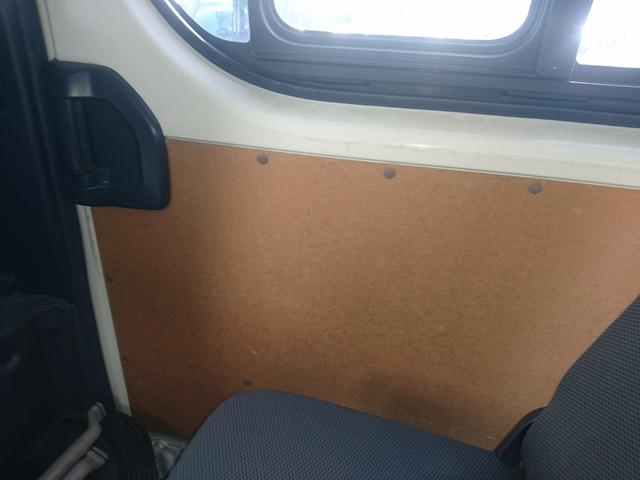 ハイエースバン ロングＤＸ　リフト付バン２．０ロングハイルーフ　ＳＤナビ　ワンセグ　Ｂカメラ　ＥＴＣ　リフト３００Ｋｇ（17枚目）