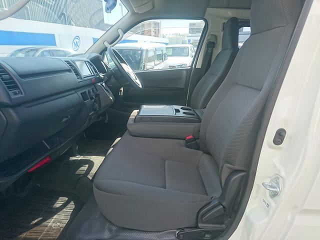 ハイエースバン ロングＤＸ　リフト付バン２．０ロングハイルーフ　ＳＤナビ　ワンセグ　Ｂカメラ　ＥＴＣ　リフト３００Ｋｇ（19枚目）