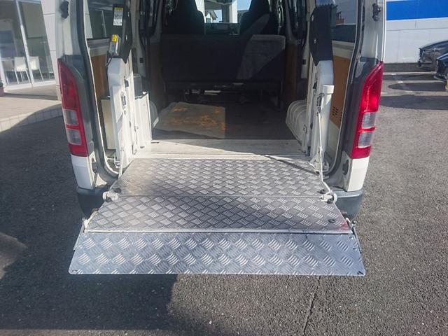 ハイエースバン ロングＤＸ　リフト付バン２．０ロングハイルーフ　ＳＤナビ　ワンセグ　Ｂカメラ　ＥＴＣ　リフト３００Ｋｇ（28枚目）