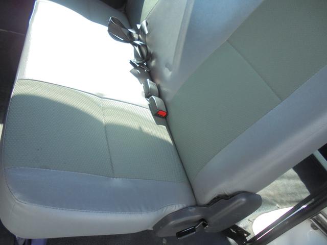 ライトエースバン DX 4WD SDナビ ワンセグ Bカメラ ETC(24枚目)