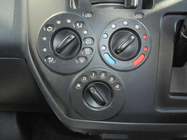 ライトエースバン DX 4WD SDナビ ワンセグ Bカメラ ETC(40枚目)