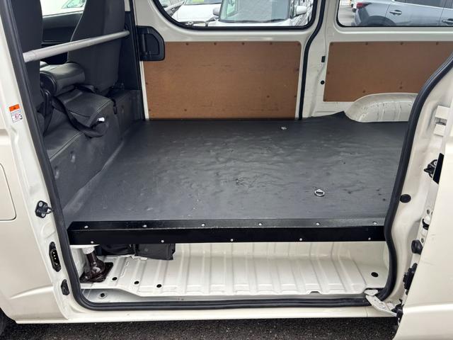 ハイエースバン 　リフト付バン２．０ロング　ＴＳＳ　パノラミックモニター　デジタルミラー　メモリーナビ　ＥＴＣ（21枚目）