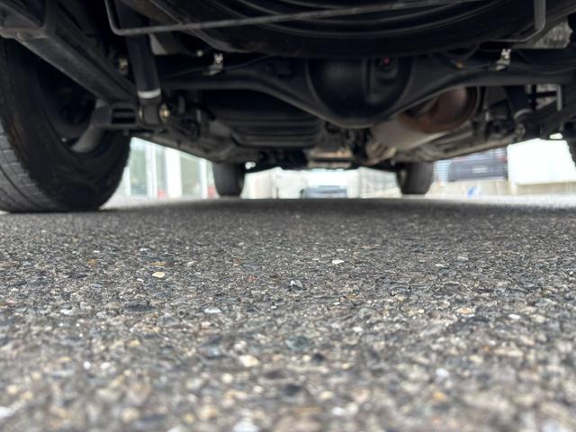 ハイエースバン 　リフト付バン２．０ロング　ＴＳＳ　パノラミックモニター　デジタルミラー　メモリーナビ　ＥＴＣ（60枚目）