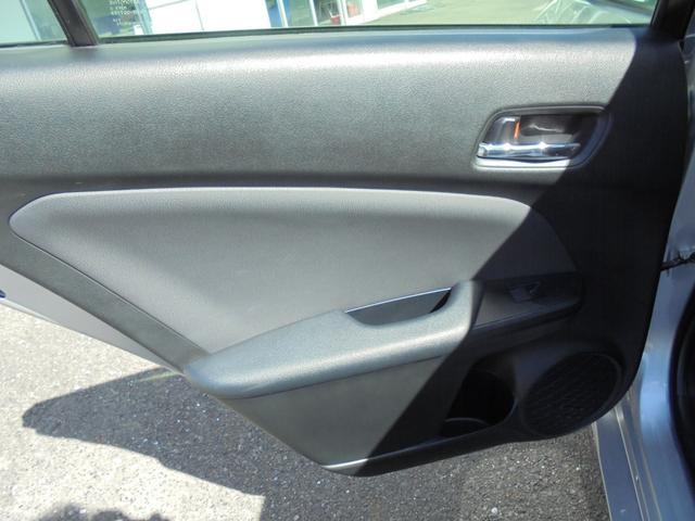 プリウス S TSS 純正ナビ フルセグ Bカメラ ETC 前後ドラレコ(25枚目)